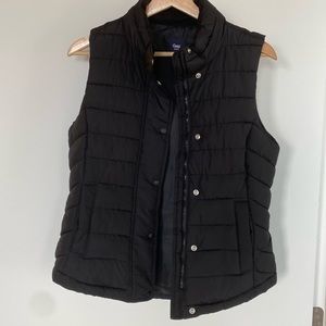 Gap puffer vest